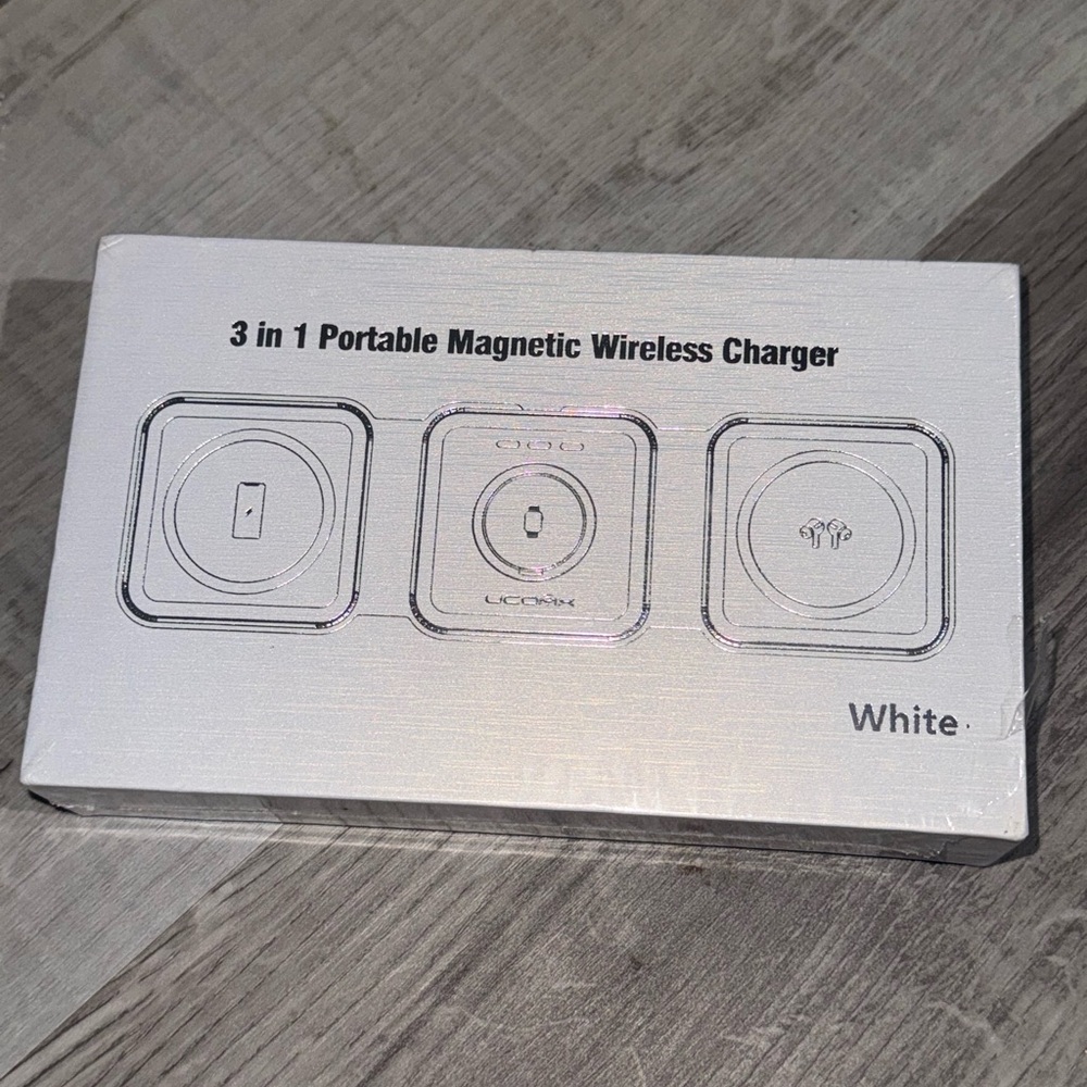 Ucomx 3 in 1 portable magnetic wireless charger